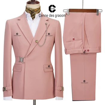 Cenne Des Graoom 2022 המעיל החדש עיצוב נאה מתכת בסגנון צד אבזם שחרור ורוד חליפות גברים 2 חתיכות להגדיר את ערב מסיבת חתונה